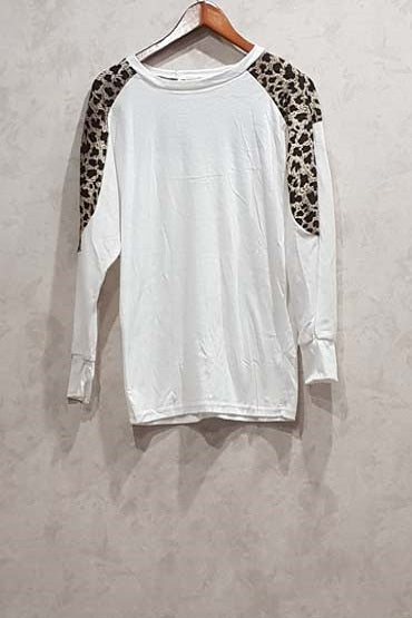 YIMEYIBEI WOMEN'S PRINTED WHITE CAUSAL SHIRT